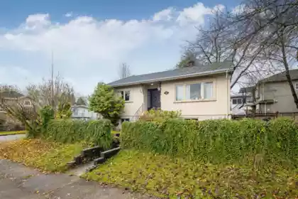5765 Quebec Street, Vancouver, BC, Vancouver — Single Family Residence for sale