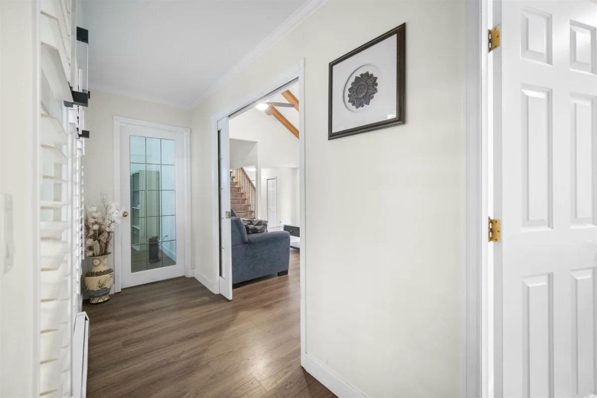 Basement Recreation Room Photo of 13866 56 Avenue, Surrey, BC