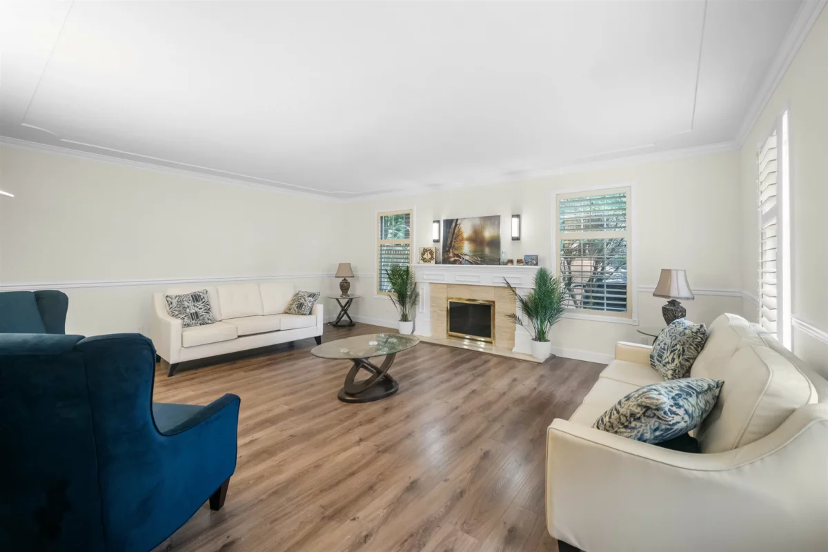 Dining Area Photo of 13866 56 Avenue, Surrey, BC