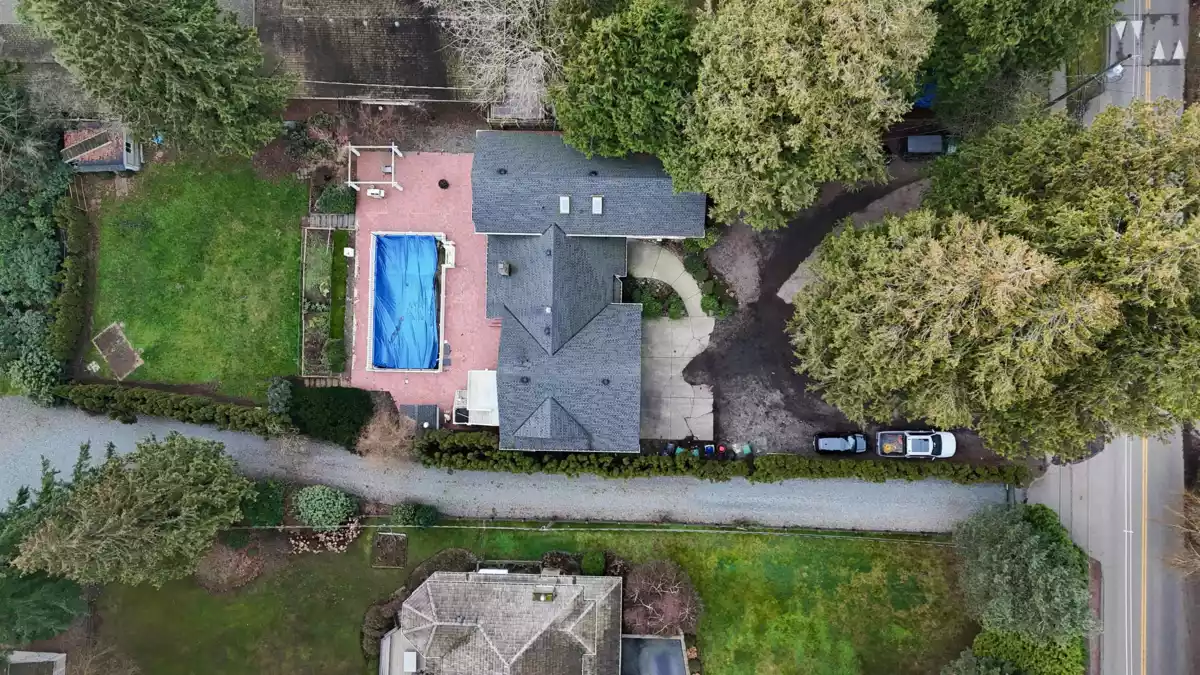 Staircase Photo of 13866 56 Avenue, Surrey, BC