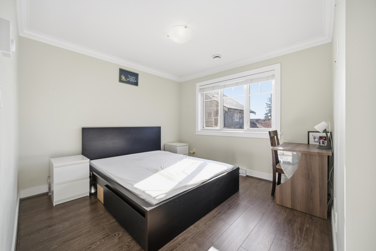 Breakfast Nook Photo of 5 9833 Cambie Road, Richmond, BC