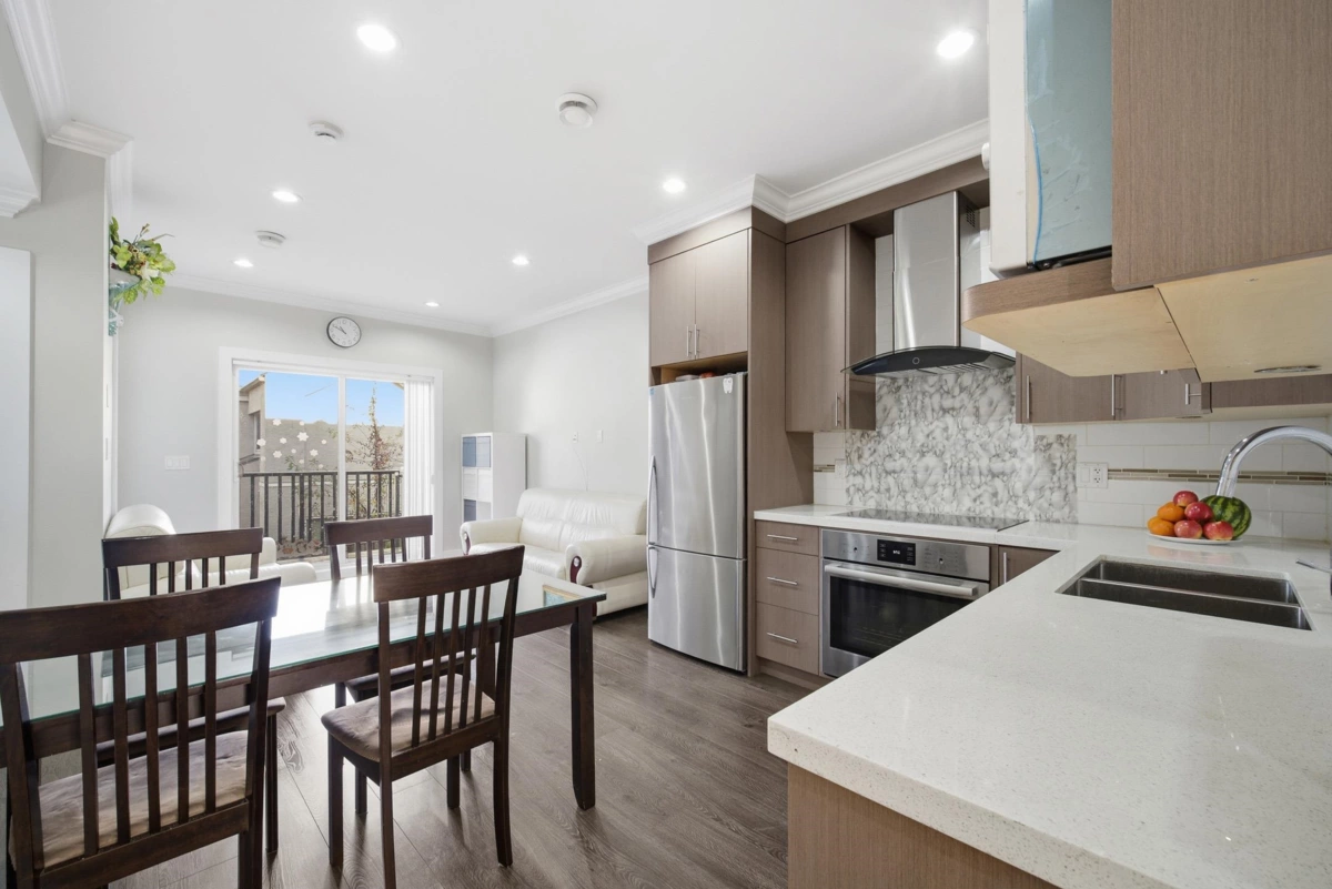 Dining Area Photo of 5 9833 Cambie Road, Richmond, BC