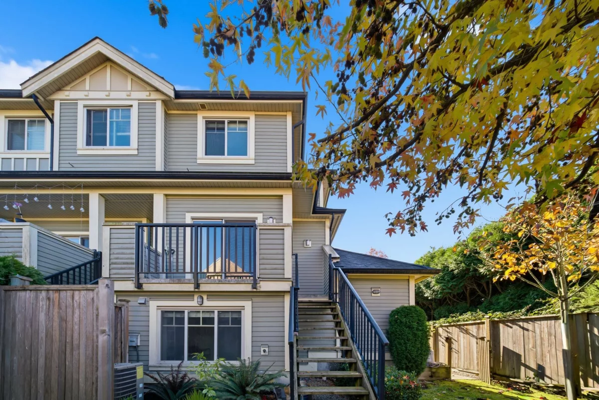 Entry Foyer Photo of 5 9833 Cambie Road, Richmond, BC