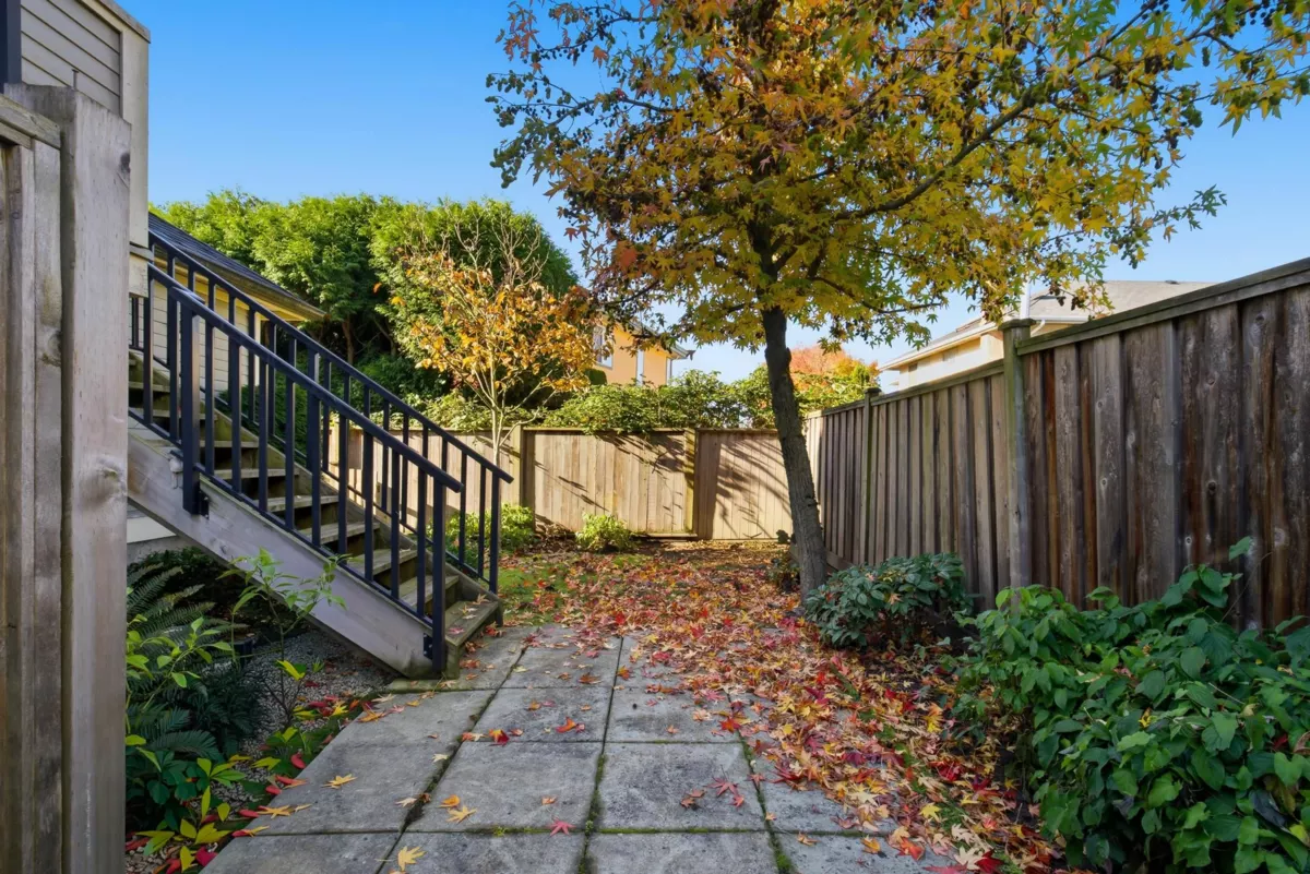 Mudroom Photo of 5 9833 Cambie Road, Richmond, BC