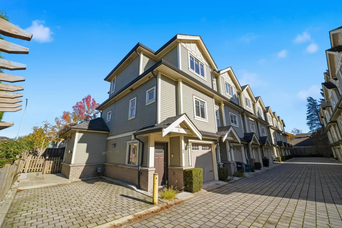 Staircase Photo of 5 9833 Cambie Road, Richmond, BC