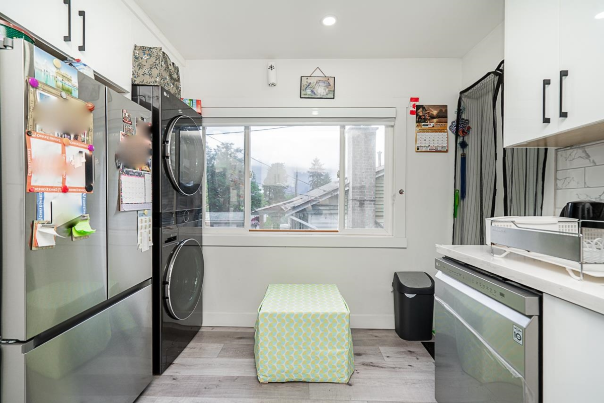 Hot Tub / Spa Photo of 11460 141a Street, Surrey, BC