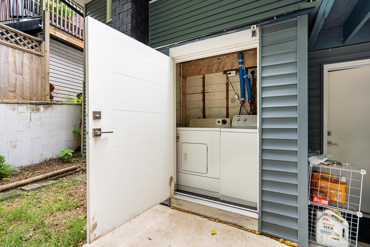 Outdoor Patio Photo of 11460 141a Street, Surrey, BC