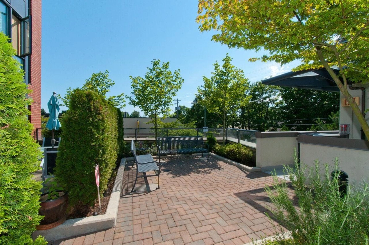 Entry Foyer Photo of 206 3228 Tupper Street, Vancouver, BC