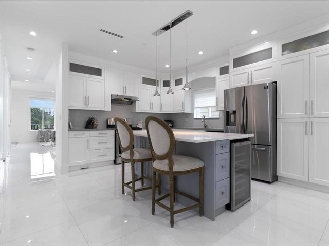 Kitchen Island Photo of 1462 Pitt River Road, Port Coquitlam, BC