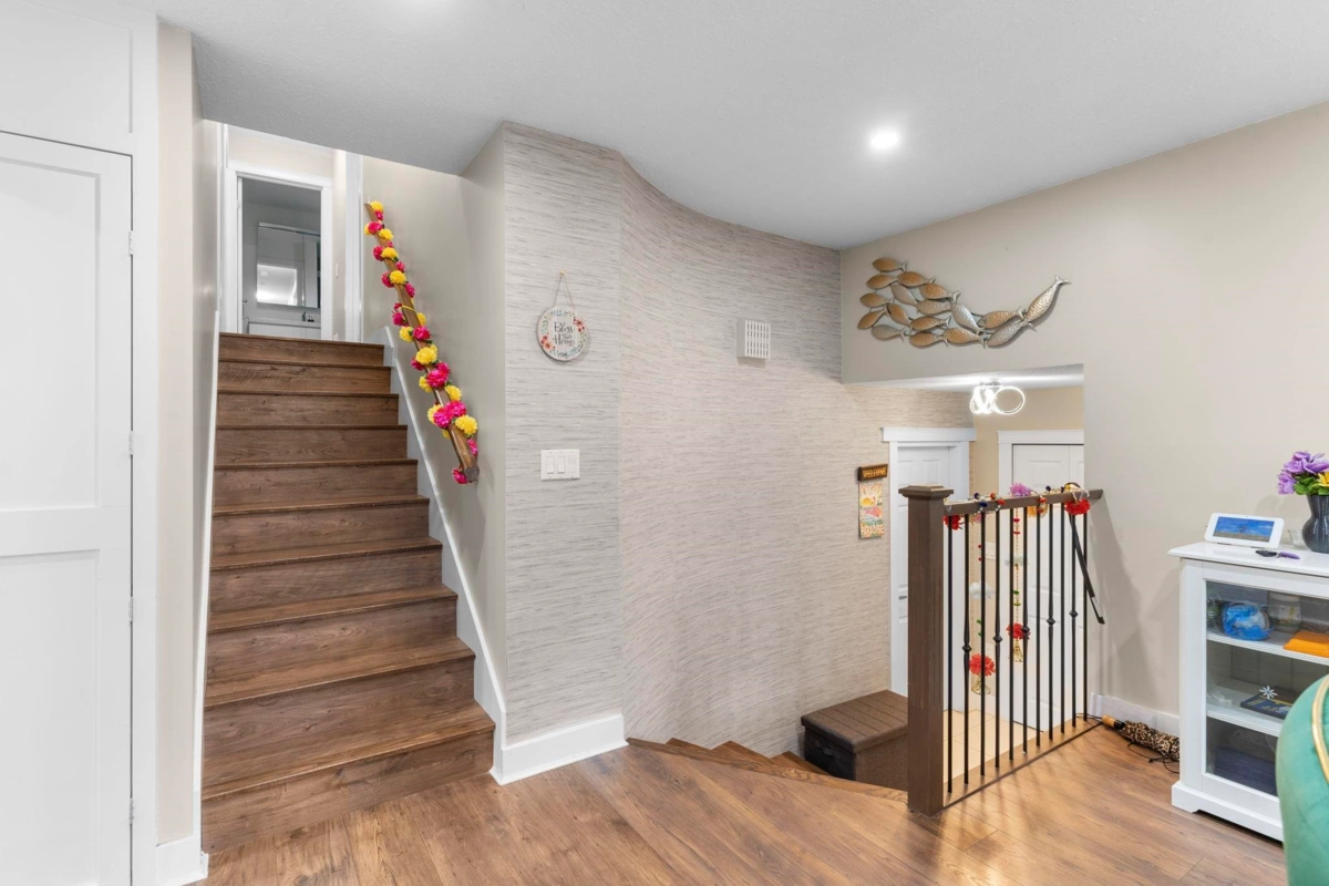 Dining Area Photo of 19745 48a Avenue, Langley, BC