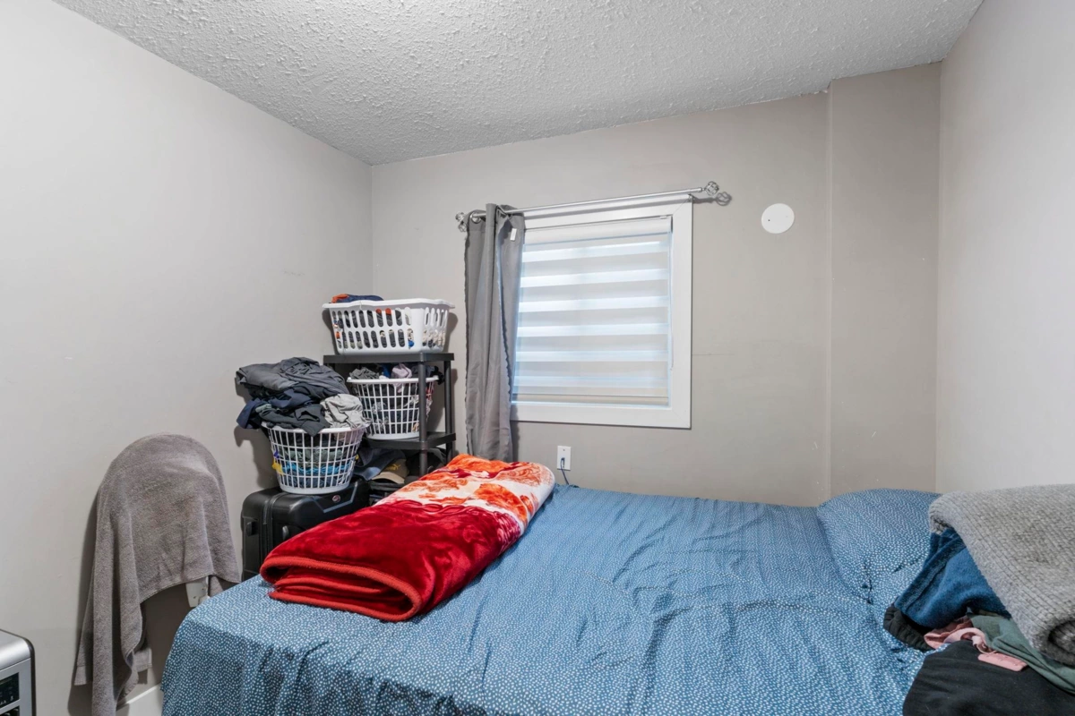 Entry Foyer Photo of 19745 48a Avenue, Langley, BC