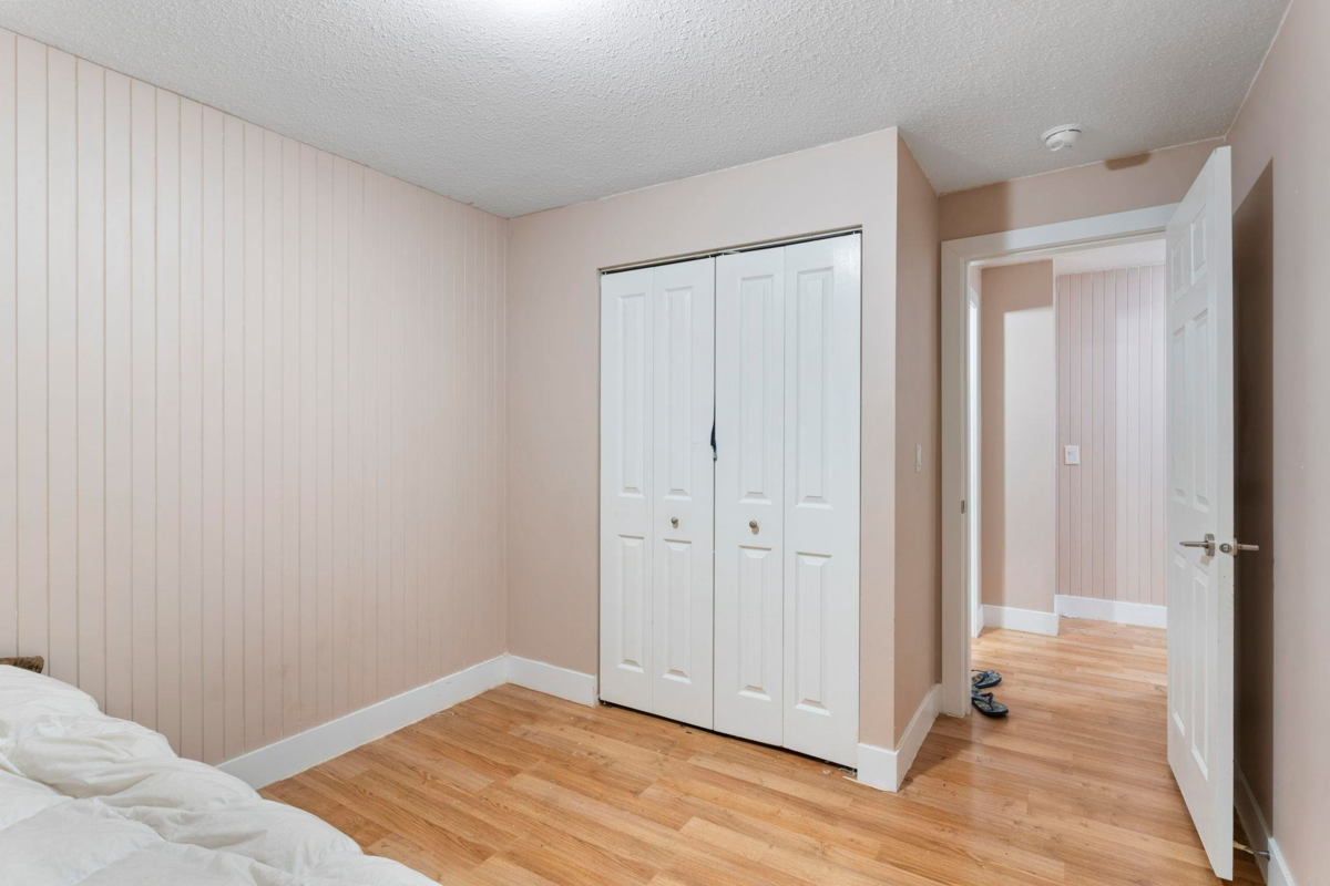 Front Yard Photo of 19745 48a Avenue, Langley, BC