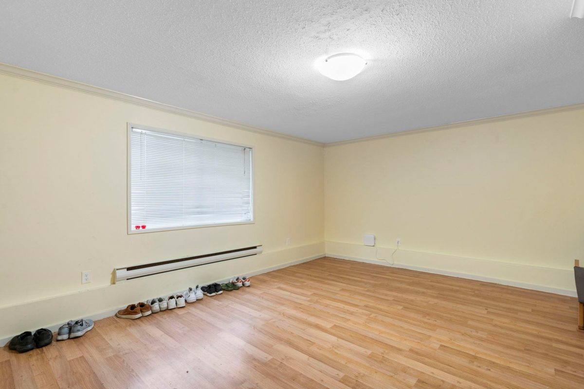 Hallway Photo of 19745 48a Avenue, Langley, BC
