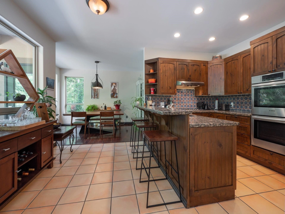 Dining Area Photo of 5836 Marine Way, Sechelt, BC