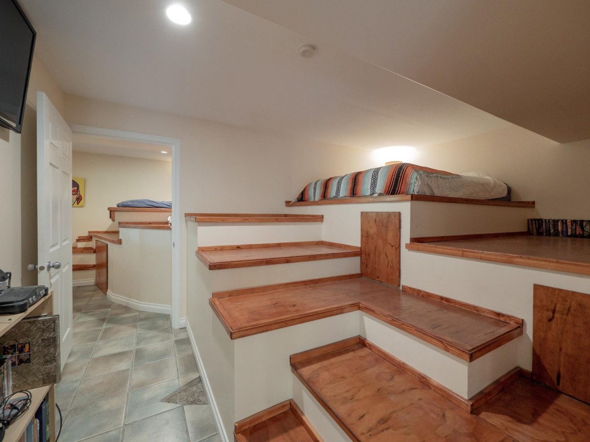 Office / Den Photo of 5836 Marine Way, Sechelt, BC