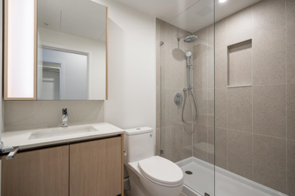 Guest Bathroom Photo of 3808 13573 98a Avenue, Surrey, BC