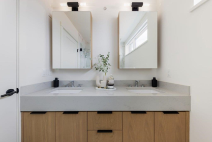 Primary Bathroom Photo of 104 5381 Willow Street, Vancouver, BC