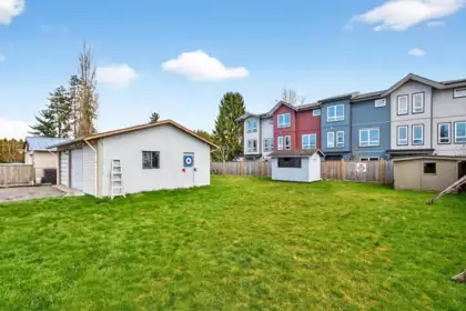 Family Room Photo of 11866 Stephens Street, Maple Ridge, BC