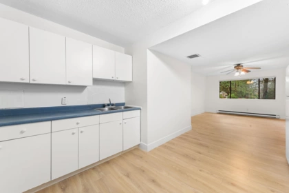 Powder Room Photo of 1777 Caledonia Avenue, North Vancouver, BC