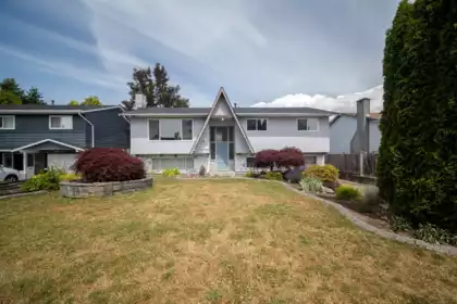 11825 Cowley Drive, Delta, BC, Sunshine Hills Woods — 4 bed single family residence for sale