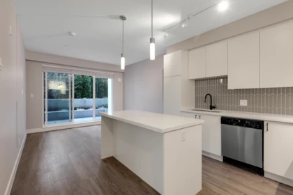 Family Room Photo of B102 20838 78b Avenue, Langley, BC