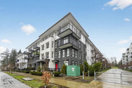 102 13933 105 Boulevard, Surrey, BC, Surrey — Townhouse for sale