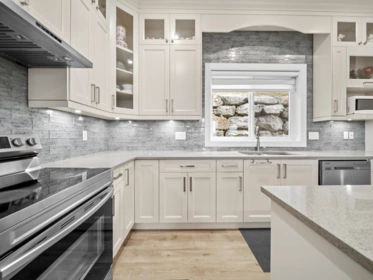 Kitchen Island Photo of 8204 Harvest Place, Chilliwack, BC
