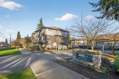 3 5888 144 Street, Surrey, BC, Surrey — Townhouse for sale