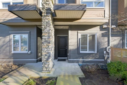 3 5888 144 Street, Surrey, BC, Surrey — Townhouse for sale