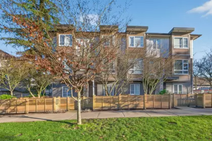 3 5888 144 Street, Surrey, BC, Surrey — Townhouse for sale