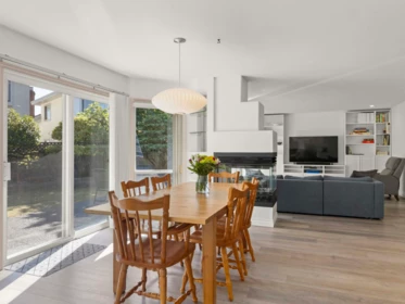 Kitchen Photo of 4580 Cameron Court, Richmond, BC