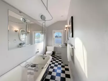 Guest Bathroom Photo of 3766 Eton Street, Burnaby, BC