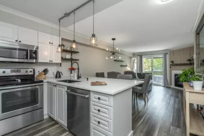 101 20896 57 Avenue, Langley, BC, Langley City — 2 bed apartment/condo for sale