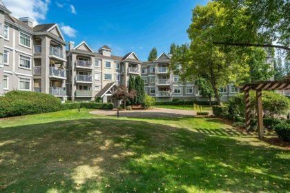 101 20896 57 Avenue, Langley, BC, Langley — Apartment/Condo for sale