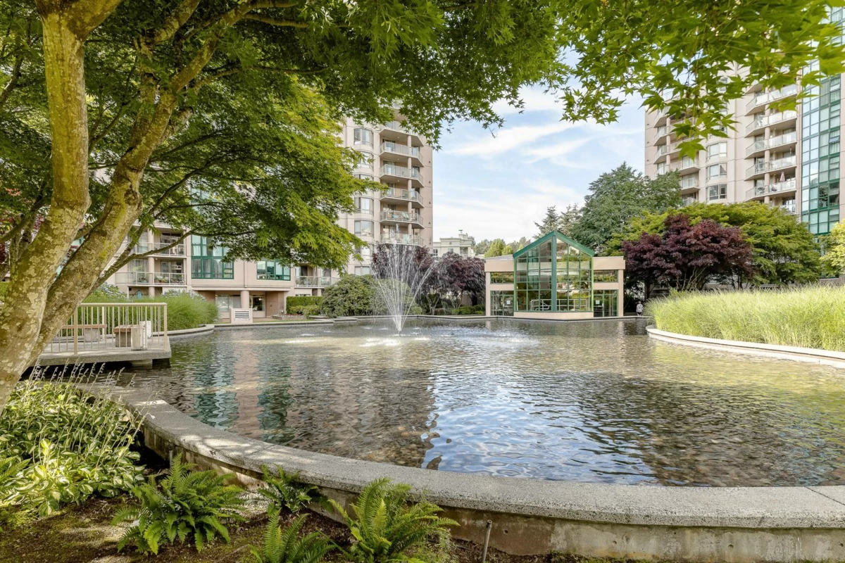 Hallway Photo of 601 1196 Pipeline Road, Coquitlam, BC