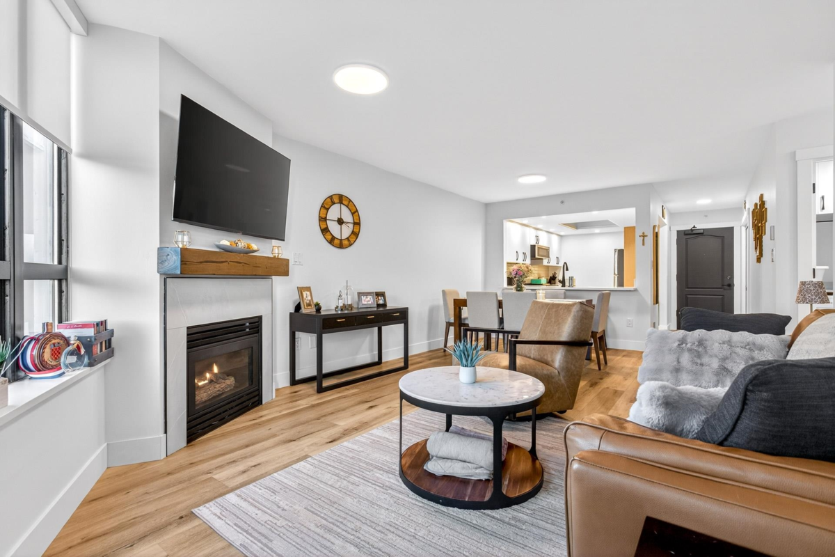 Primary Bedroom Photo of 601 1196 Pipeline Road, Coquitlam, BC