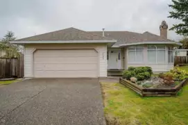 8489 154a Street, Surrey, BC