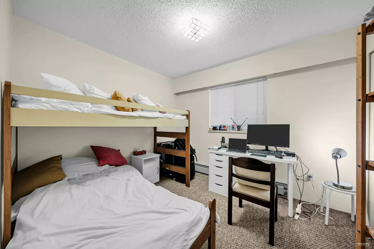 Basement Recreation Room Photo of 2843 W 22nd Avenue, Vancouver, BC