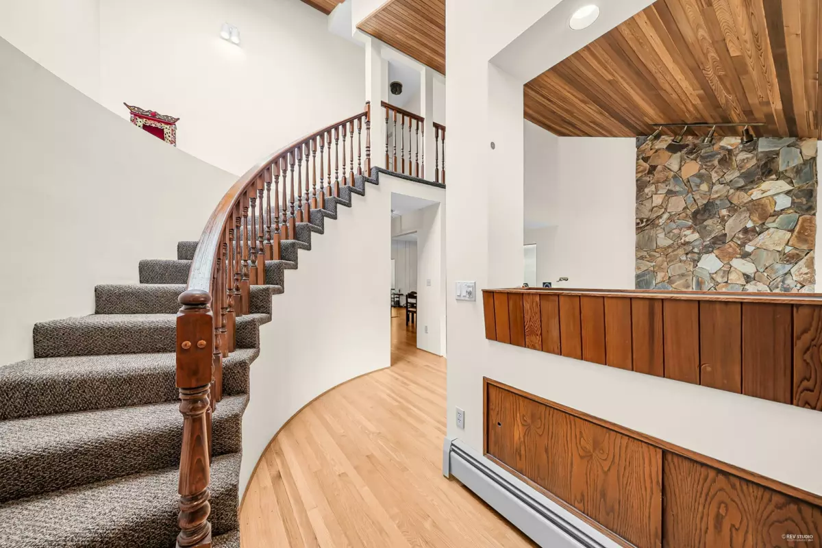 Kitchen Island Photo of 2843 W 22nd Avenue, Vancouver, BC
