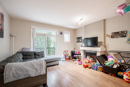Kitchen Photo of 29 6123 138 Street, Surrey, BC