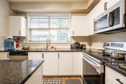 Primary Bathroom Photo of 29 6123 138 Street, Surrey, BC