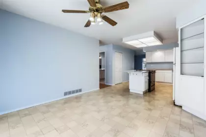 Hallway Photo of 7523 Garnet Drive, Chilliwack, BC