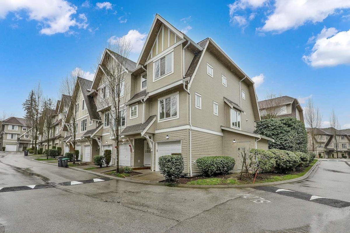 Backyard Photo of 85 15175 62a Avenue, Surrey, BC