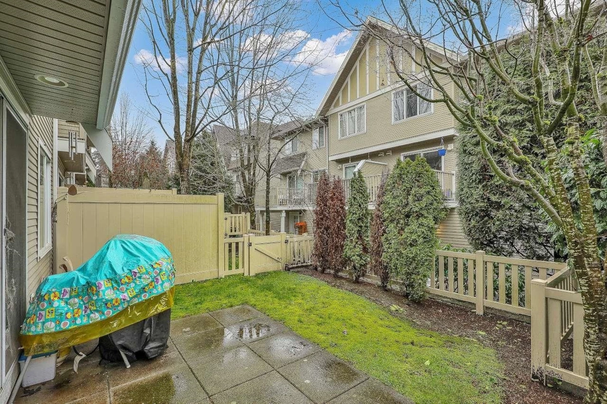 Hallway Photo of 85 15175 62a Avenue, Surrey, BC