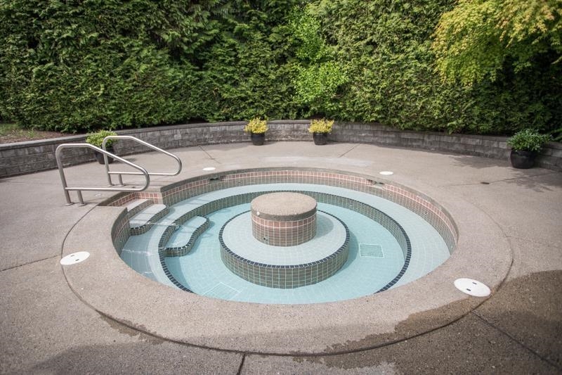 Swimming Pool Photo of 85 15175 62a Avenue, Surrey, BC