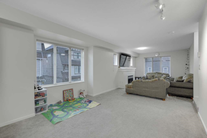 Kitchen Photo of 85 15175 62a Avenue, Surrey, BC