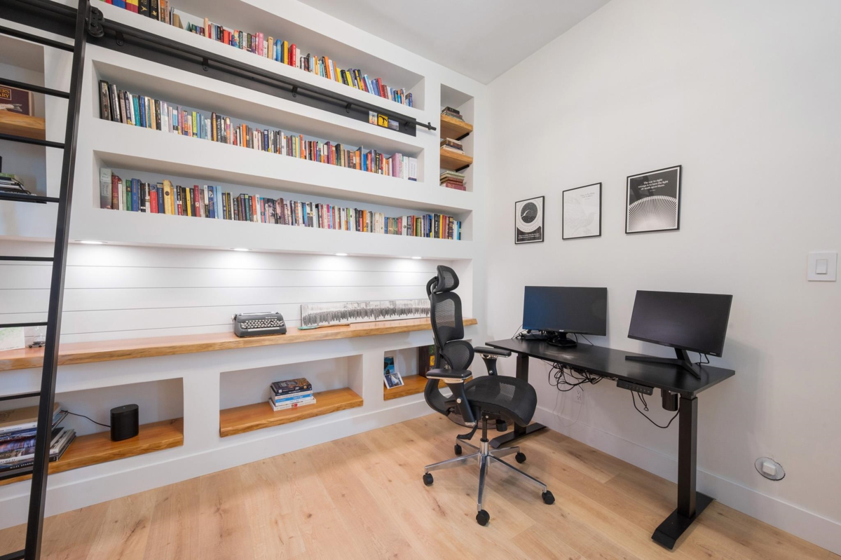 Garage Interior Photo of 2026 Tiyata Boulevard, Pemberton, BC
