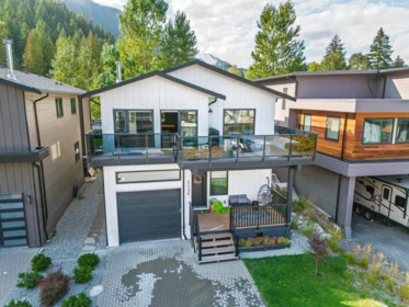 2026 Tiyata Boulevard, Pemberton, BC, Pemberton — Single Family Residence for sale