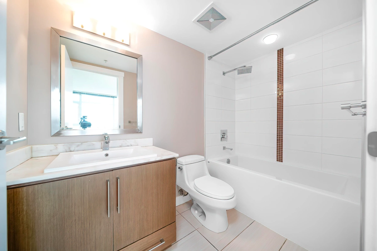 Walk-In Closet Photo of 1706 8068 Westminster Highway, Richmond, BC