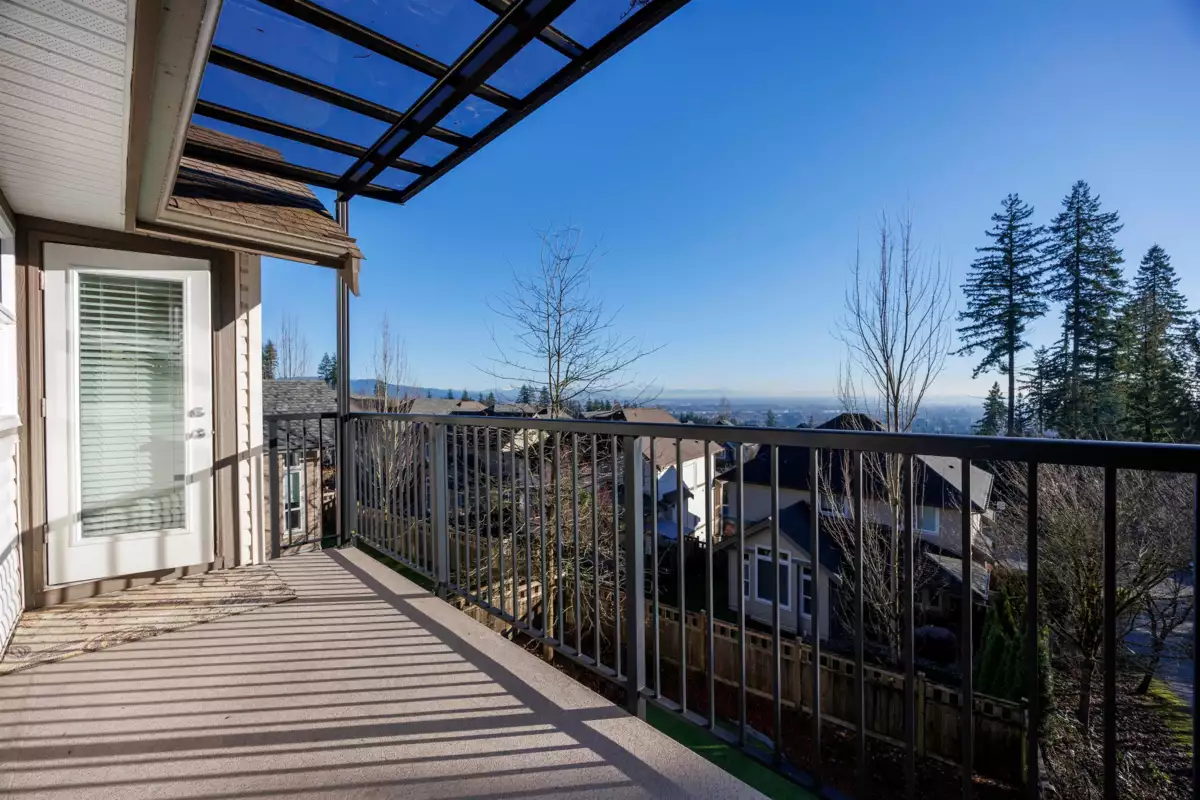 Front Yard Photo of 3462 Stephens Court, Coquitlam, BC